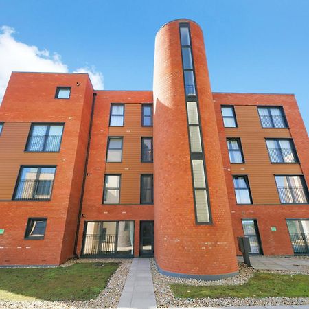 Modern Apartments With Free Parking Near Heathrow Colnbrook Eksteriør bilde