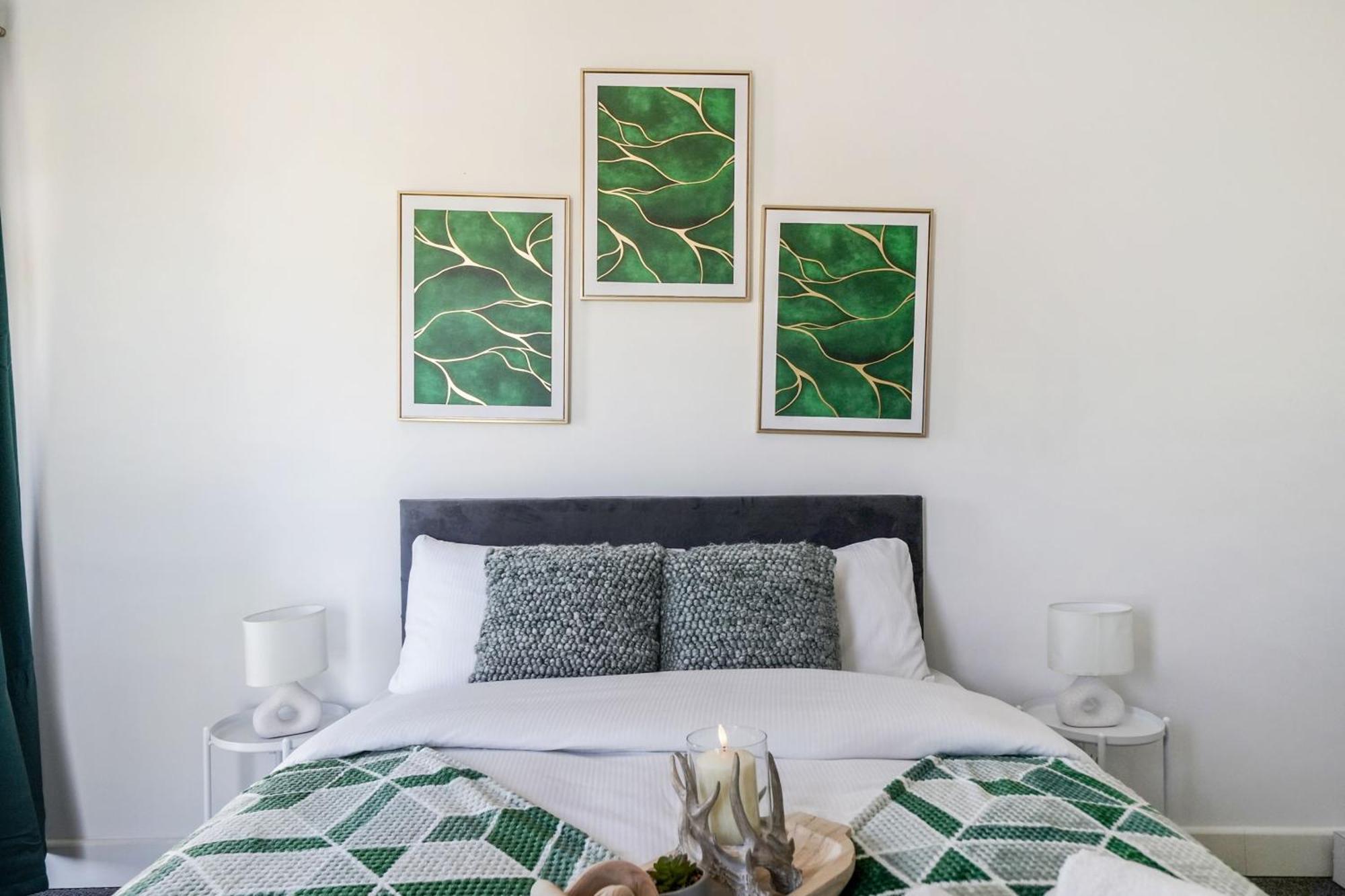 Modern Apartments With Free Parking Near Heathrow Colnbrook Eksteriør bilde